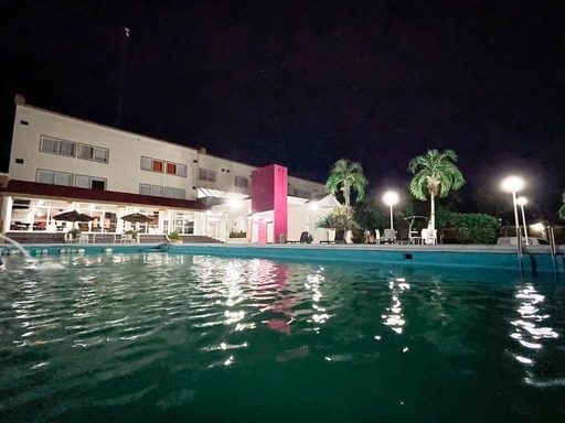 Tinas Hotel Vicans